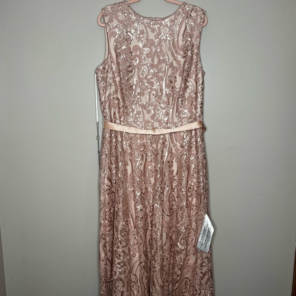 NWT Tadashi Shoji Bridal Kura Metallic A-Line Dress Blush Pink Fit Flare 18 - Picture 10 of 12
